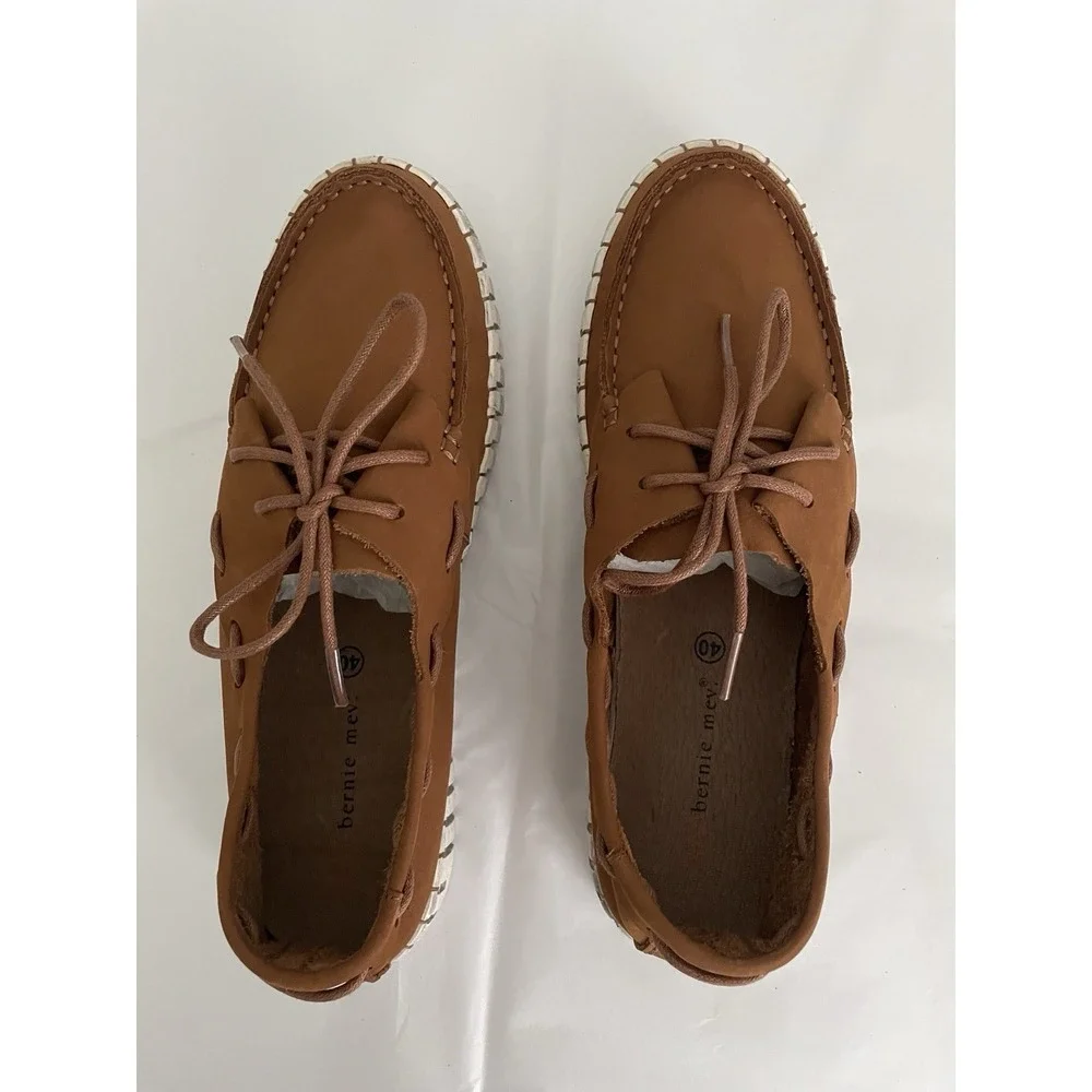 Bernie Mev Ladies TW41 Brown Suede Boat Shoes Comfort Size 9 / 40 NEW